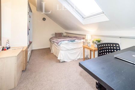 5 bedroom semi-detached house to rent - Photo 4