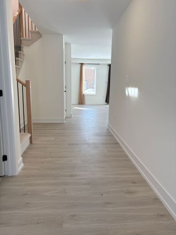 For Lease - 70 Dusenbury Drive, Loyalist, Ontario - Photo 3