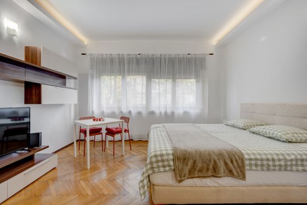 Universitate, Gradina Icoanei, Parter/3, Comision 0 % - Fotografie 1