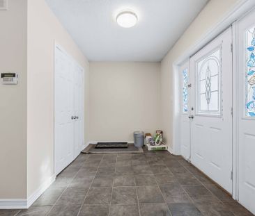 For Lease - 8 View Street, Ajax, Ontario - Photo 5