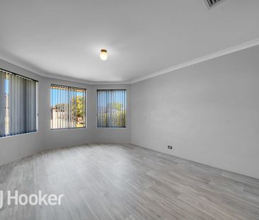 4x2x2 with TV Room - Photo 5