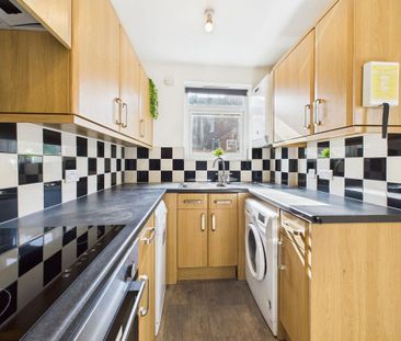 5 bedroom house to rent - Photo 2