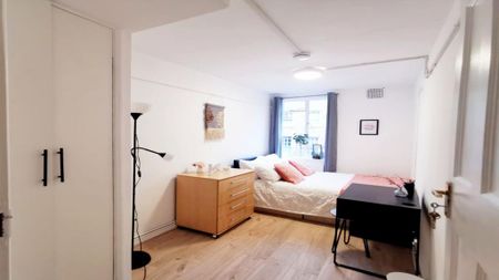 1 bedroom in a flat share to rent - Photo 3
