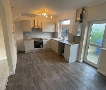 2 Bed Semi-Detached House, Ivy Road, BL8 - Photo 6