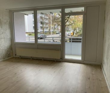2-Zimmer-Wohnung mit Ost-Balkon inkl. neuem Bad und frisch verlegte... - Foto 1