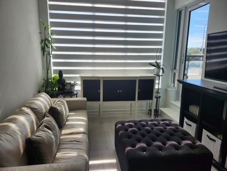 For Lease - 395 Dundas Street Unit# 114, Oakville, Ontario - Photo 4