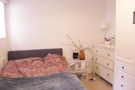 2 Bed Flat, Wimbledon, SW19 - Photo 2