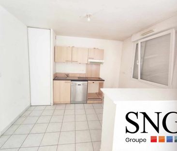 T3 AVEC GRANDE TERRASSE ET PARKING - Photo 3