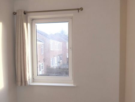 Flat to rent on - Photo 4