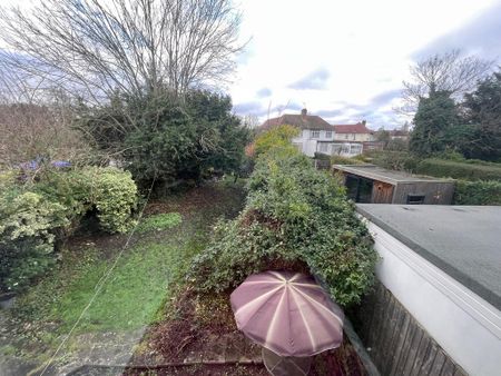 1 bedroom in a house share to rent - Photo 5