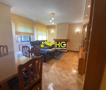 Piso de alquiler en Centro - Photo 1