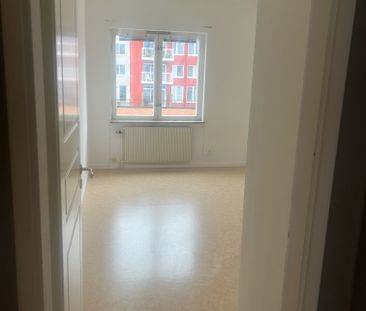 Tegnérvägen, Katrineholm - Photo 1