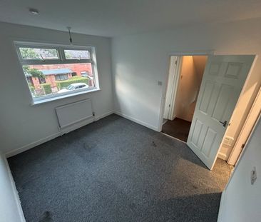 3 Bed Semi-Detached House, Surbiton Road, M40 - Photo 5