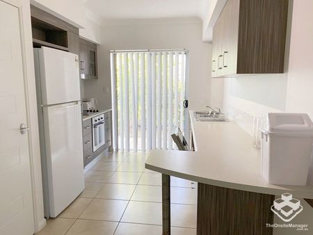 2 BEDROOM UNIT IN TROPICAL RESORT APARTMENTS - Photo 4