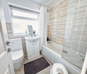 2 bedroom maisonette to rent - Photo 2