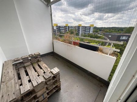 Schönes WG Zimmer mit eigenem Balkon - Photo 3