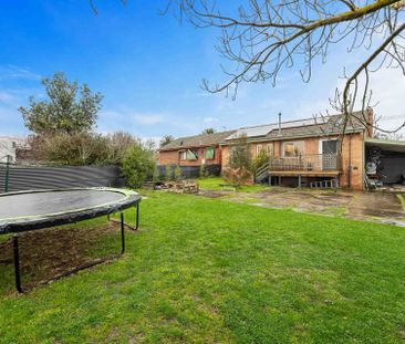 834 Laurie Street, Mount Pleasant - Photo 5