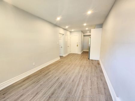 For Lease - 122 Newcastle Street Unit# 2 (rear main), Toronto, Ontario - Photo 4