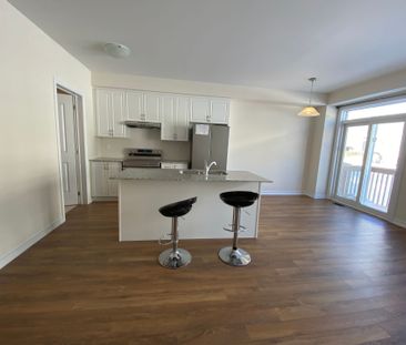 For Lease - 110 Molozzi Street, Erin, Ontario - Photo 6