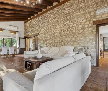 4 room luxury House for rent in Seville, Andalusia - Photo 3