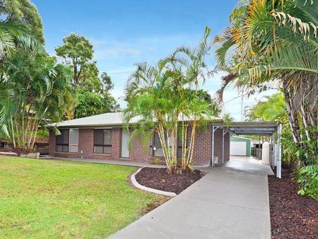 Lovely 3 Bedroom Low Set Home in the Heart of the Bayside - Photo 5