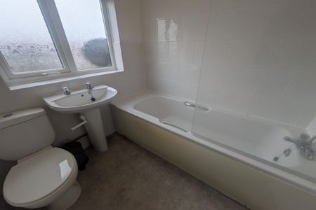 Barrydale Avenue, Beeston, NG9 1GN - Photo 5