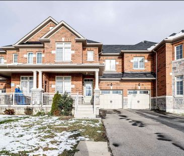 For Lease - 25 Zamek Street, Brampton, Ontario - Photo 1