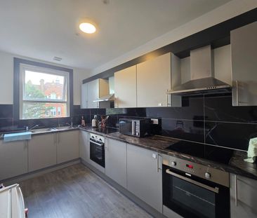 Stoke Newington Road, Hackney, London N16 - Photo 3