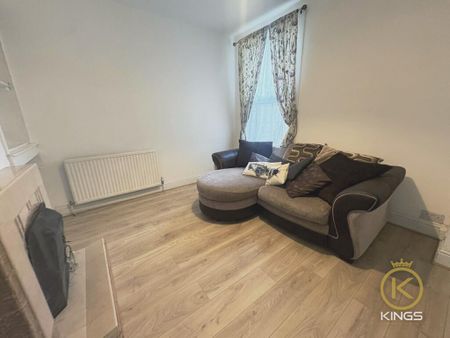 3 bedroom terraced house to rent - Photo 2