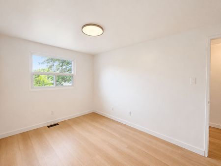 For Lease - 2830 Midland Avenue Unit# 40, Toronto, Ontario - Photo 4