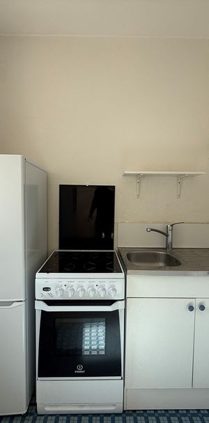 THIONVILLE – Studio – Une pièce - Photo 1