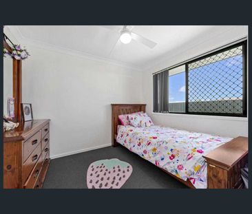 Spacious, Stylish & Superbly Located - Photo 6