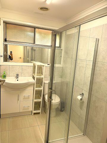 Noble Park North - Photo 4