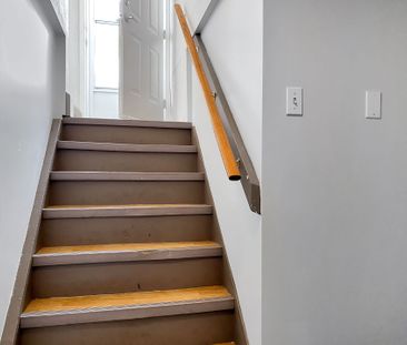 For Lease - 66 Walter Avenue Unit# Lower, Newmarket, Ontario - Photo 3