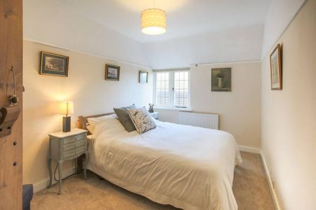 7 bedroom detached house to rent - Photo 4