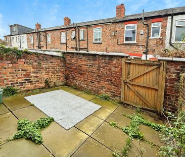 4 bedroom terraced house to rent - Photo 4