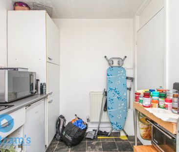 1 bed Apartment for Rent - Photo 3