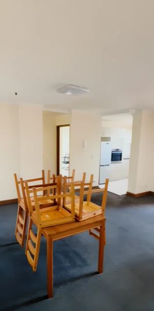 3/44-50 gardeners, Sydney - Photo 2