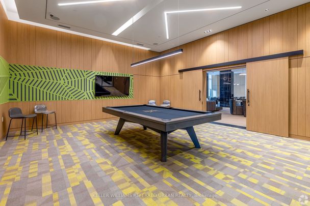 For Lease - 202 Burnhamthorpe Road Unit# 1610, Mississauga, Ontario - Photo 1