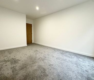 Piccadilly - Photo 4