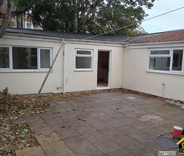 2 bedroom semi-detached bungalow to rent - Photo 1