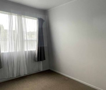 3 Bedroom House in Whau Valley - Photo 1