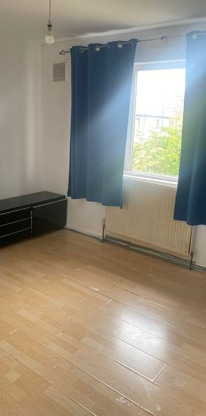 Room in a Shared House, Millfield Avenue, E17 - Photo 1