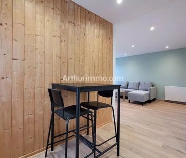 Location Appartement 1 pièces 27 m2 à Lons-le-Saunier - Photo 2