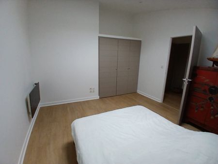 Location Appartement 2 pièces 52m² DOMPIERRE SUR MER 17139 - Photo 4