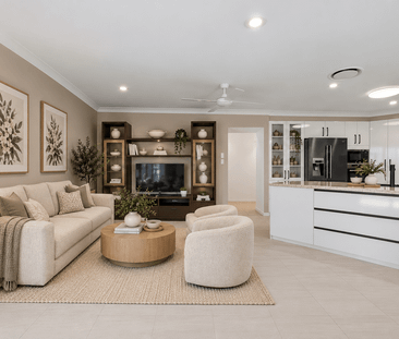 Beautifully Presented Home with Exceptional Indoor-Outdoor Living! - Photo 3