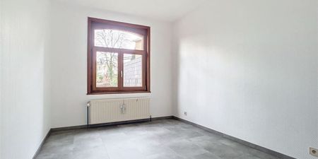 Appartement te huur in Arlon voor € 775 met 1 slaapkamer - Photo 2