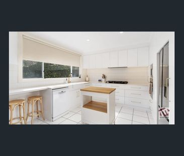 LIGHT FILLED BEAUTY! - Photo 6