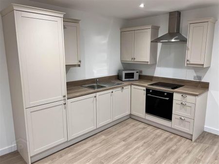 14a High Street, Newtownards, BT23 7HY - Photo 2