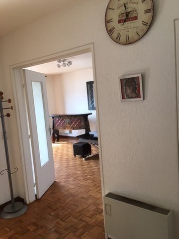 T3 - Photo 3